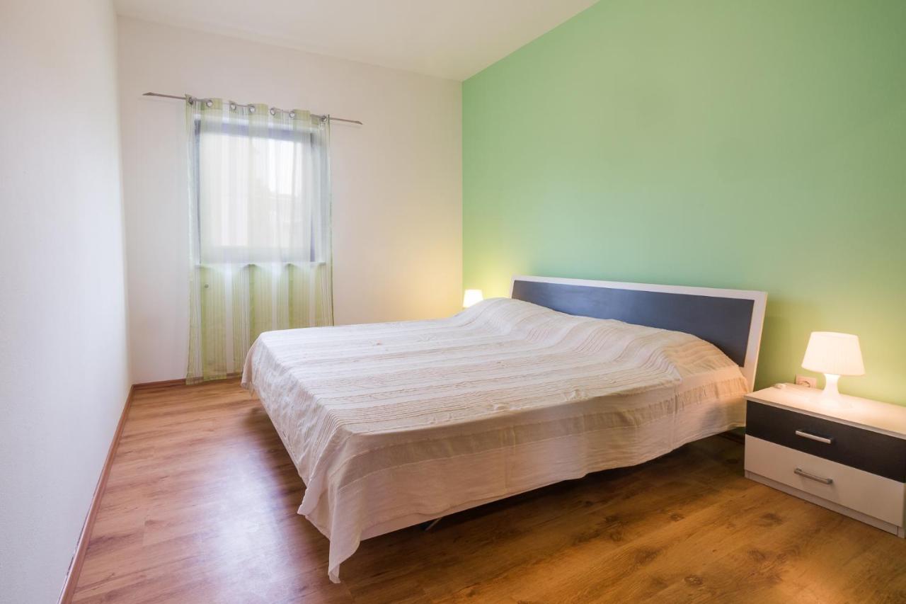 Villa Lili Пула Екстериор снимка
