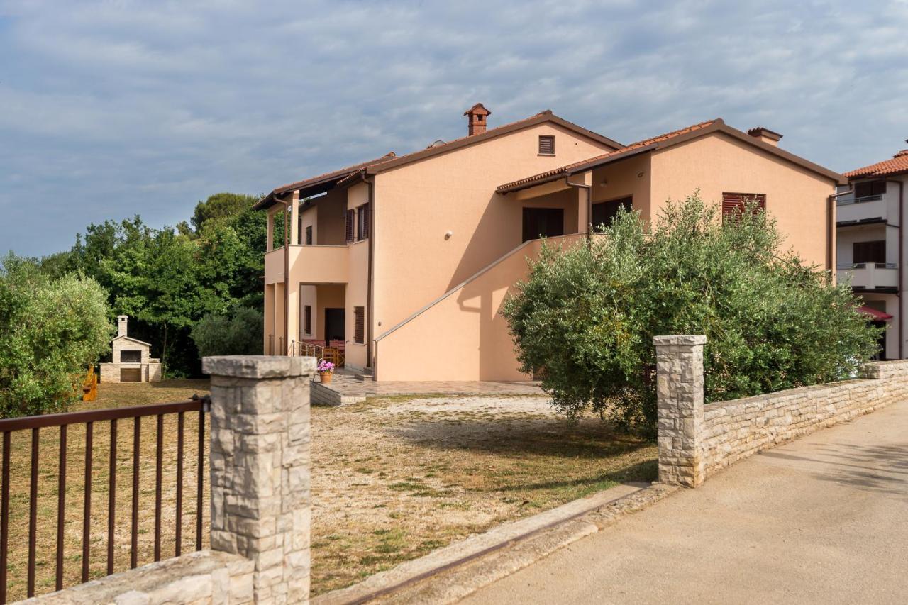 Villa Lili Пула Екстериор снимка