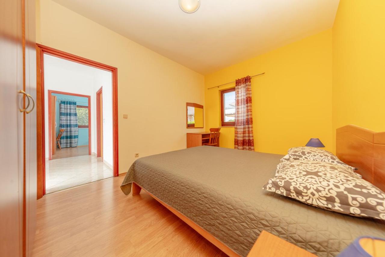 Villa Lili Пула Екстериор снимка