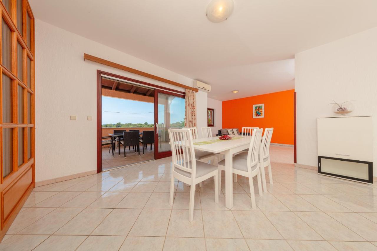 Villa Lili Пула Екстериор снимка