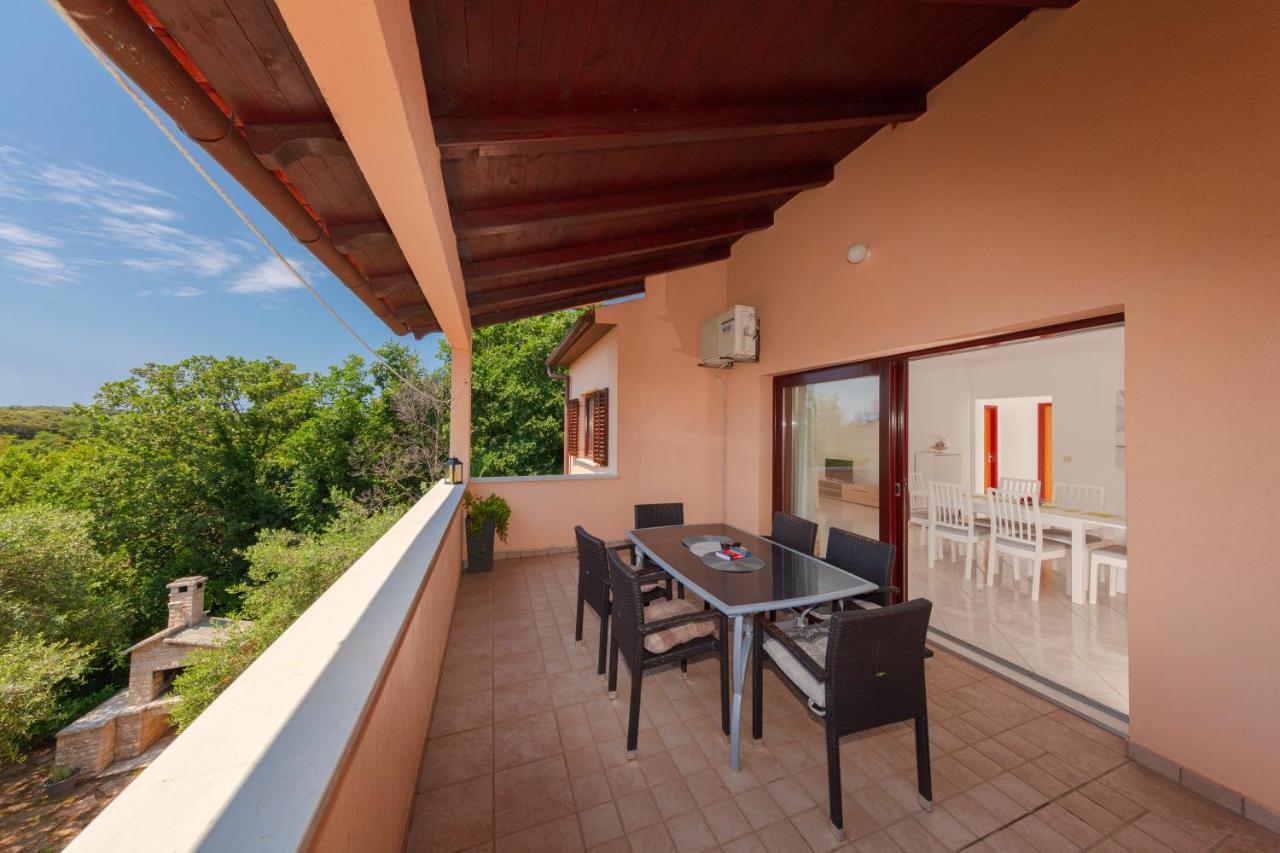 Villa Lili Пула Екстериор снимка