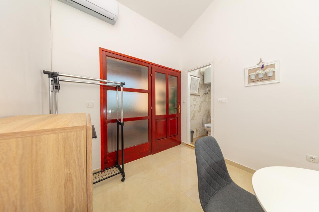 Villa Lili Пула Екстериор снимка