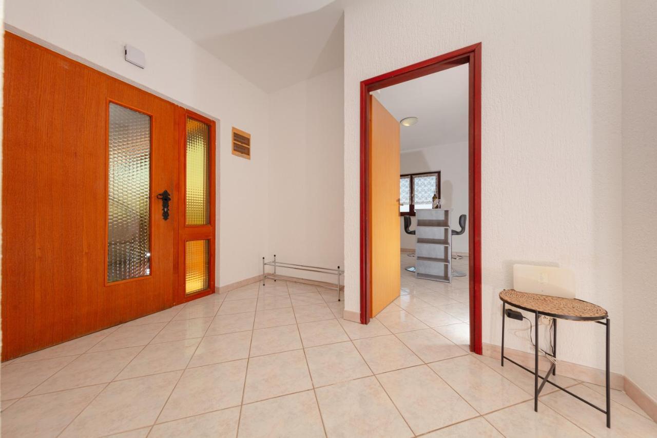 Villa Lili Пула Екстериор снимка