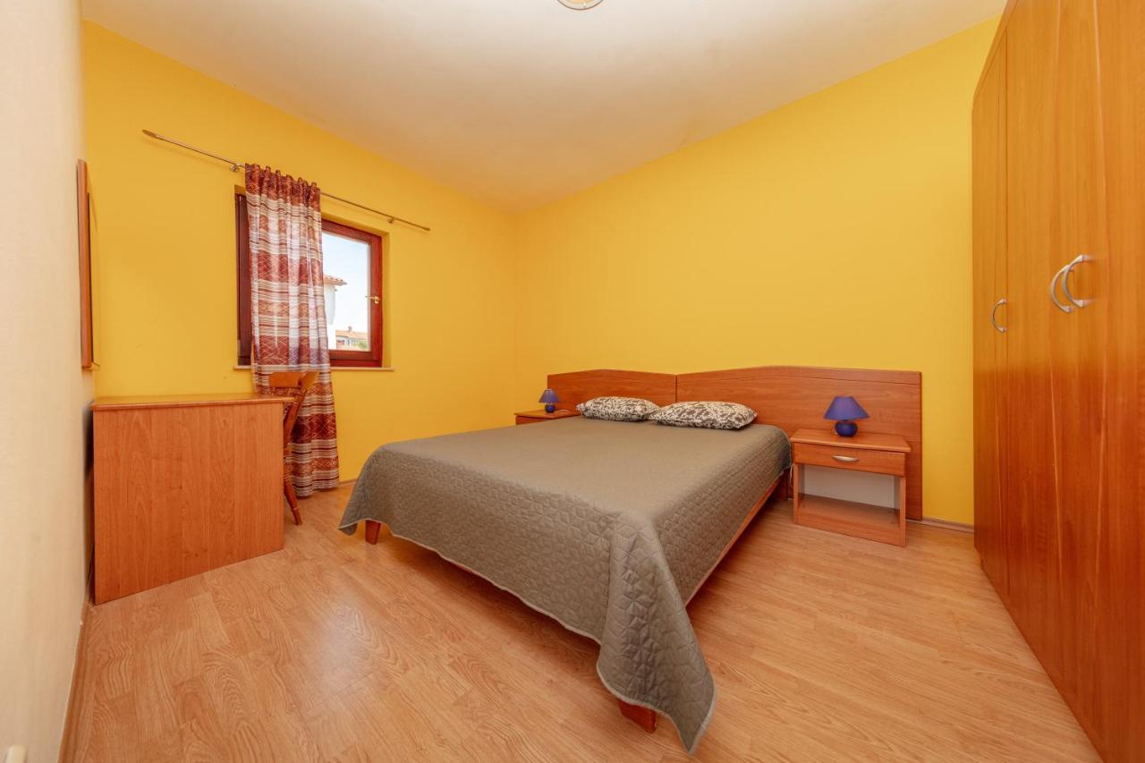 Villa Lili Пула Екстериор снимка