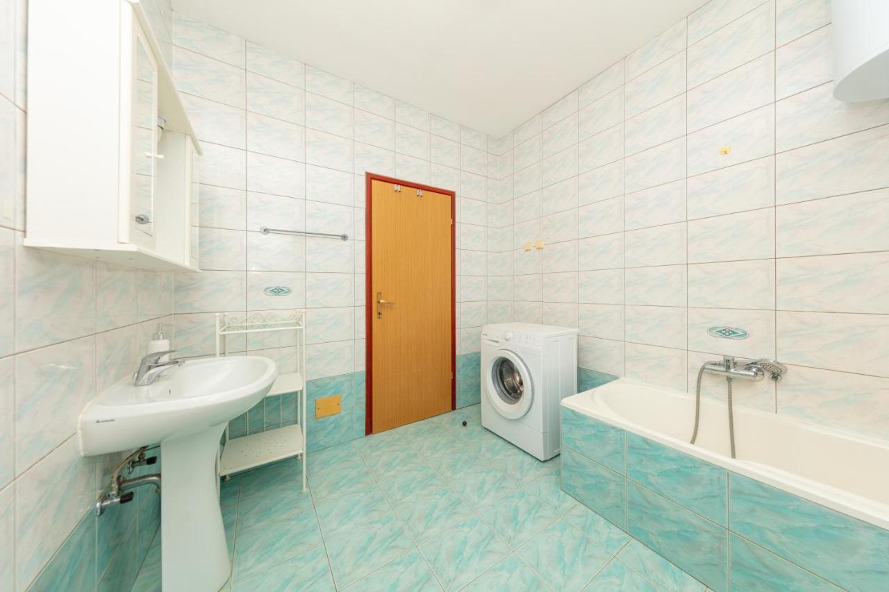 Villa Lili Пула Екстериор снимка