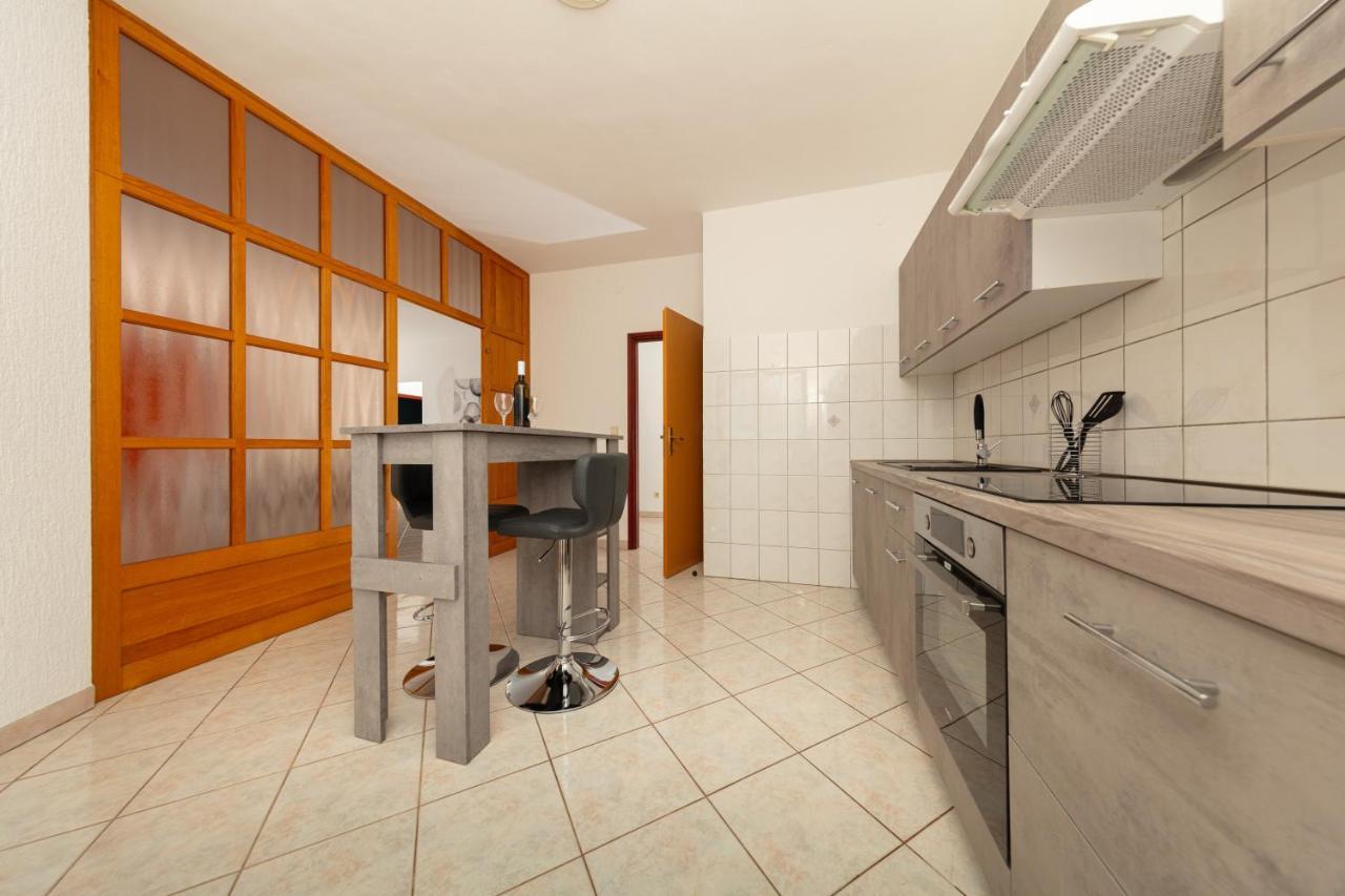 Villa Lili Пула Екстериор снимка