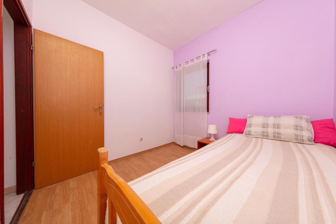 Villa Lili Пула Екстериор снимка